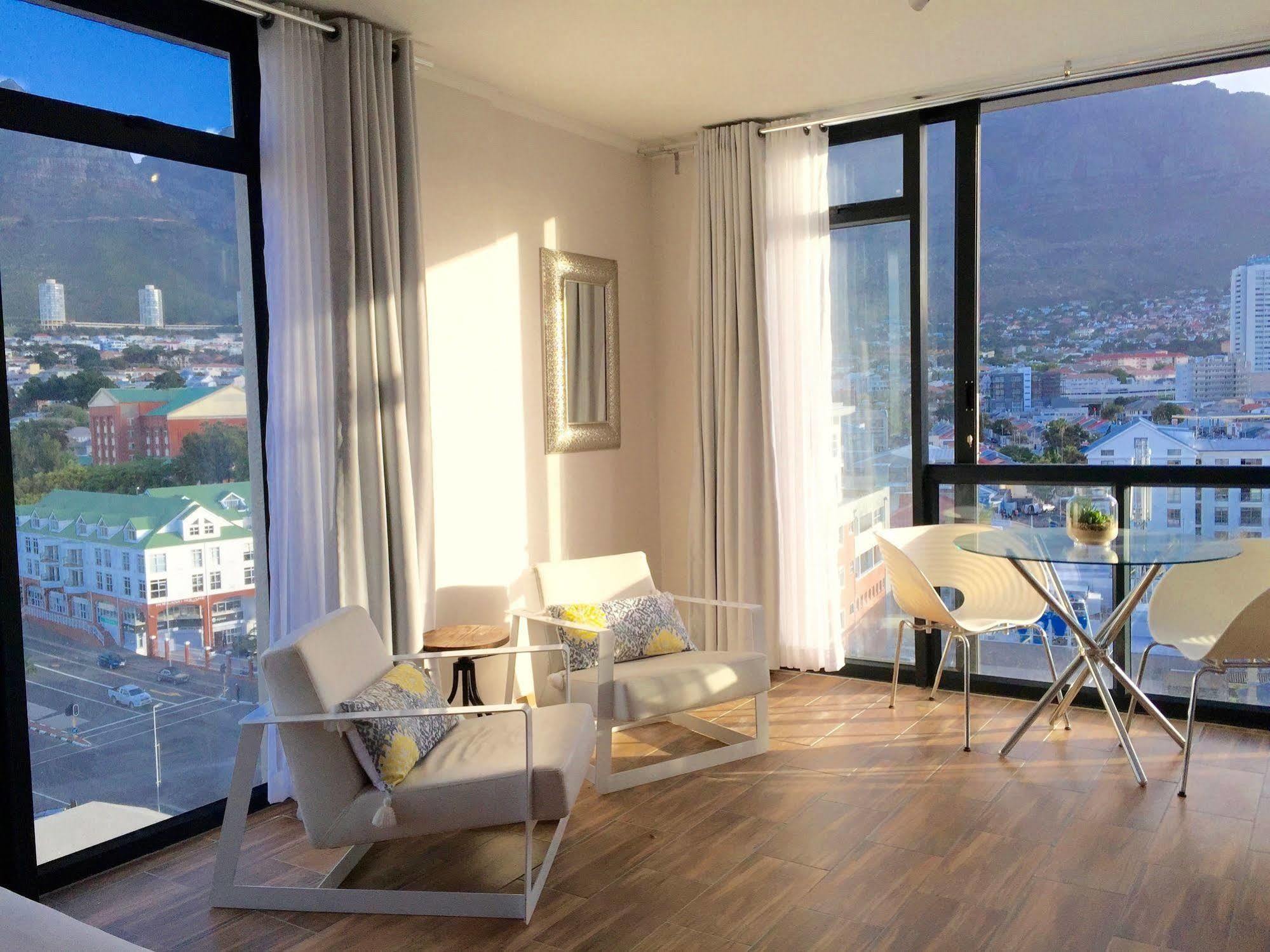 Apartament Urban Oasis At The Four Seasons Kapsztad Zewnętrze zdjęcie
